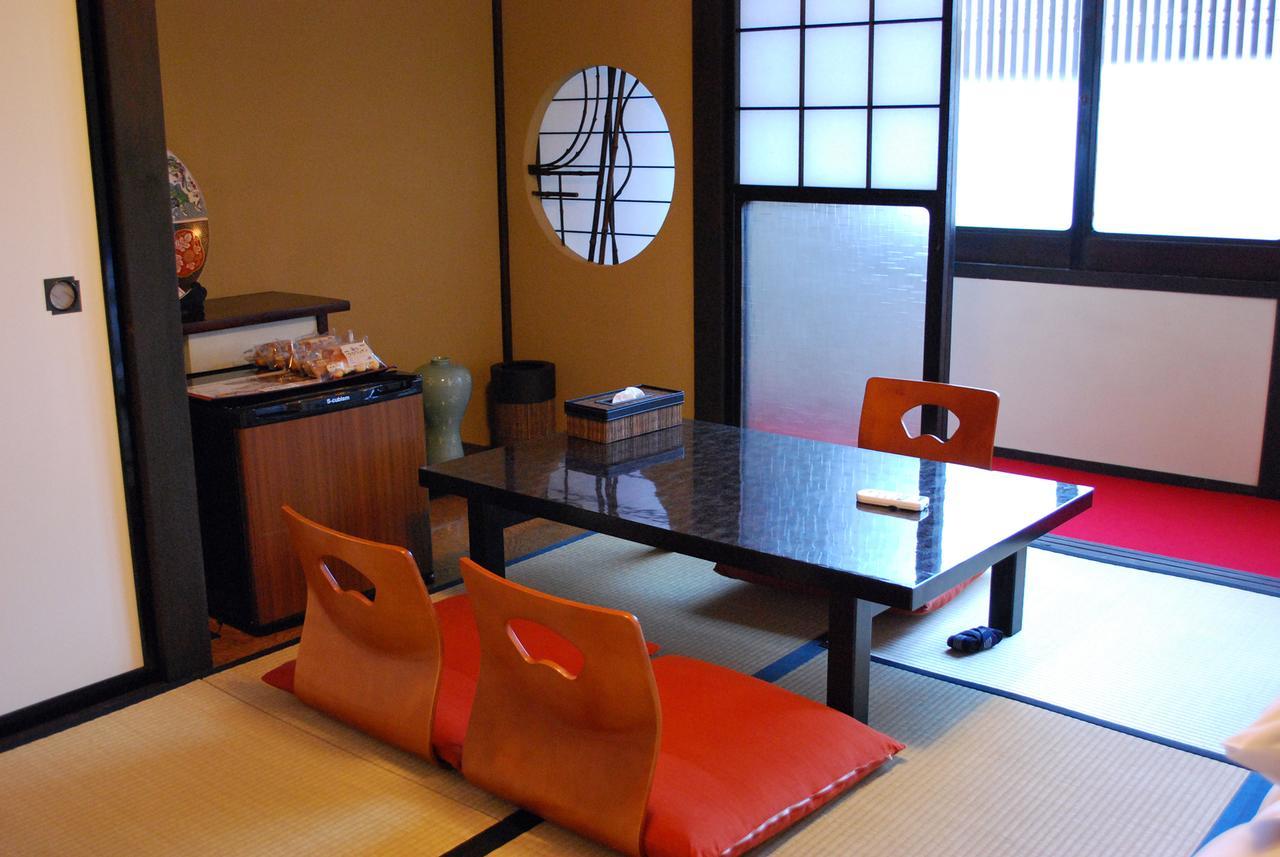 Hida Takayama Relax Hostel Bettei Fuji Eksteriør billede